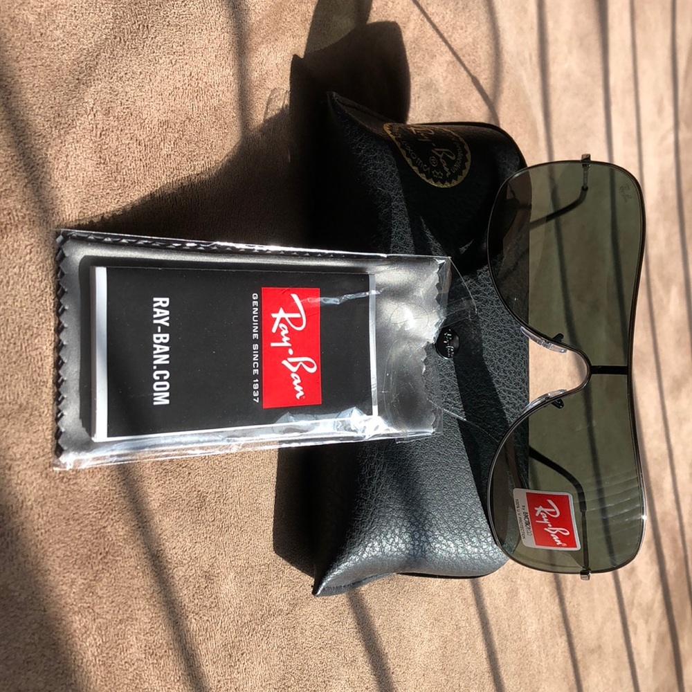 NWT Ray Ban sunglasses